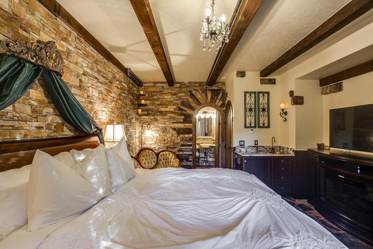 Storybook Riverside Inn Leavenworth Exterior foto
